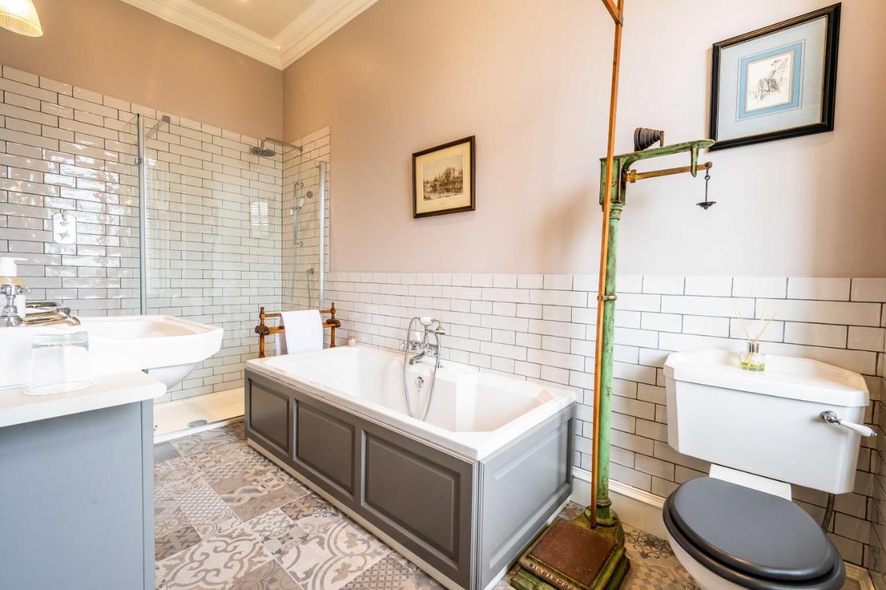 Bed and Breakfast Washington House Нэрн Экстерьер фото
