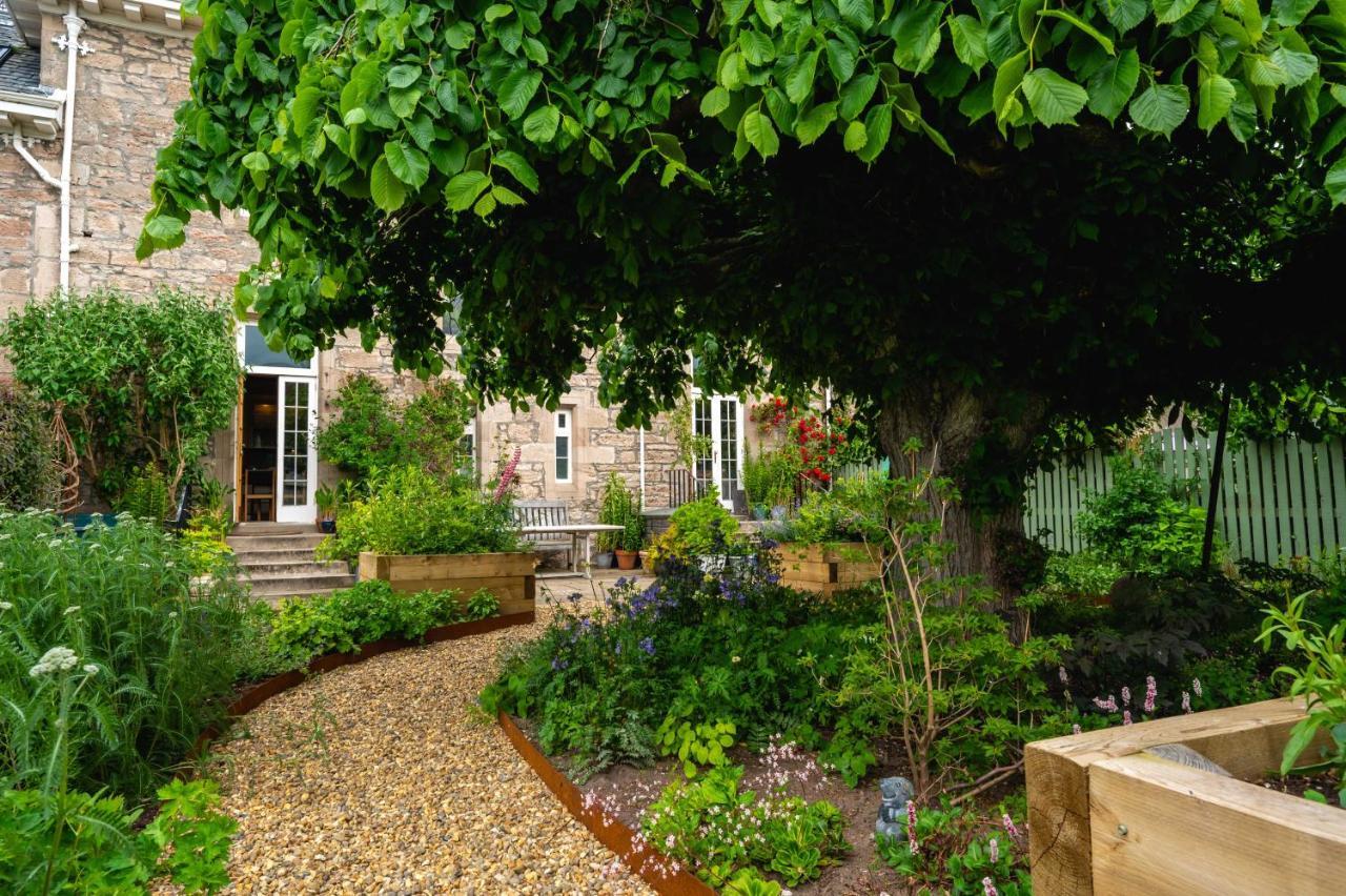 Bed and Breakfast Washington House Нэрн Экстерьер фото