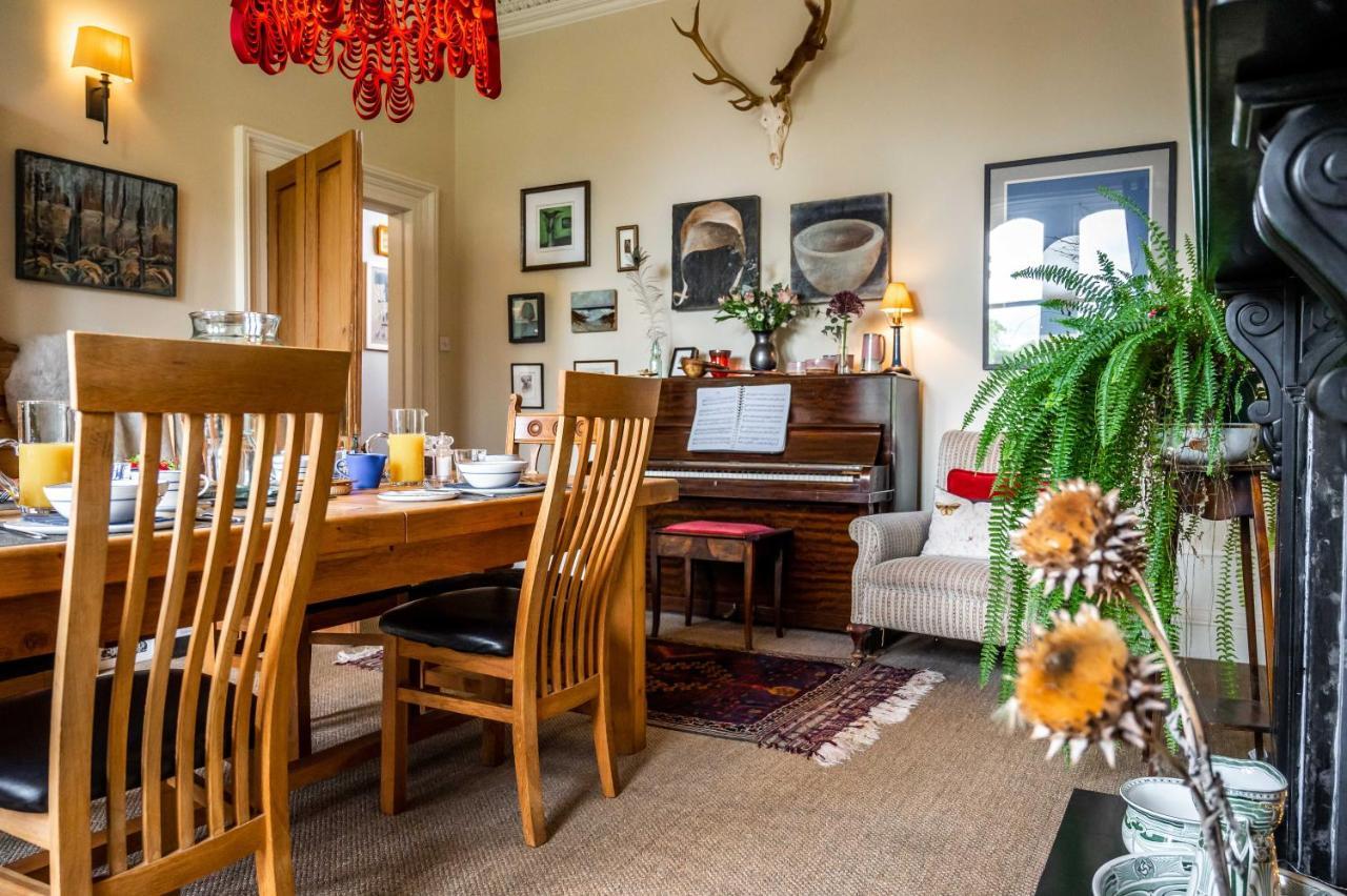 Bed and Breakfast Washington House Нэрн Экстерьер фото